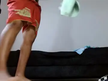 Chaturbate Nude Webcam of giant_feet