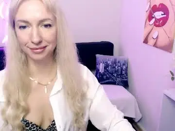 Chaturbate Nude Webcam of cute_smile_shy