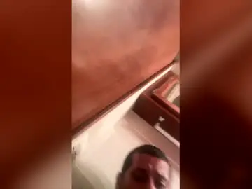 Chaturbate Live Sex Cam of fordfocusz