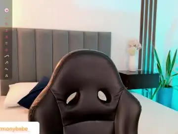 Chaturbate Live Sex Cam of harmonybabe_