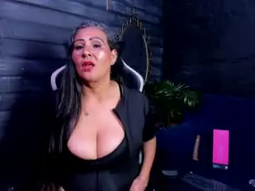 Chaturbate Live Sex Cam of victoria_kyler