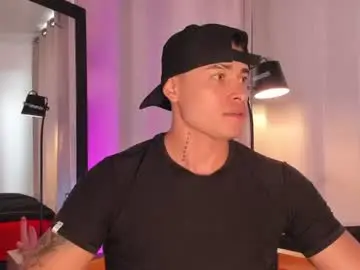 Chaturbate Live Sex of connorsmith_26