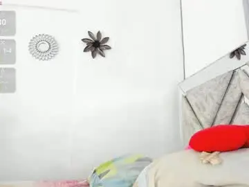 Chaturbate Live Sex Cam of sarah_lowee