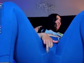 Chaturbate Adult Video Chat of isaxcurves