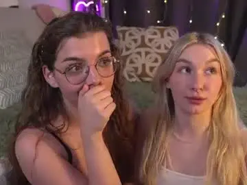 Chaturbate Free Live Porn of huba_booba