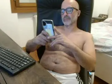 Chaturbate Sex Chat of new_simi_74