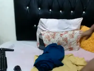 Chaturbate Live Porn of peachesx25