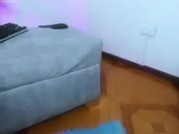 Chaturbate Watch Live Sex Cams of ale_alejandra