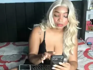 Chaturbate Private Sex Chat of kyliewhiteboobs