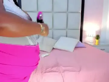 Chaturbate Best live sex cam show of treisyvixen