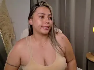 Chaturbate Best live sex cam show of zara_nova