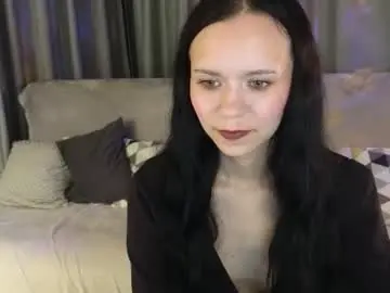 Chaturbate Free Porn Cam of kira_bliss_