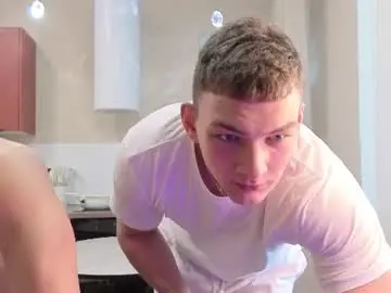 Chaturbate Nude Webcam of holiday_boys