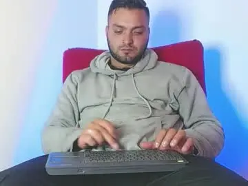 Chaturbate Free Live Porn of robert_leroy