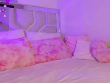 Chaturbate Free Live Porn of emma_clive