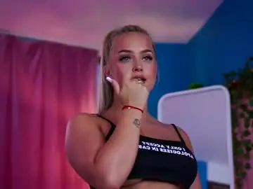 Chaturbate Watch Live Sex Cams of elyssawetxx