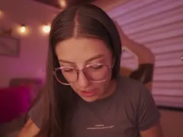 Chaturbate Free Porn Cam of milly_kenner
