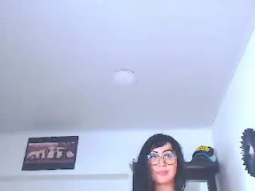 Chaturbate Live Sex Cam of vicky_hotmilf