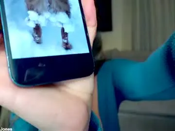 Chaturbate Best live sex cam show of x_lily_x