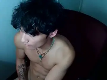 Chaturbate Live Sex Cam of jppaguia2004