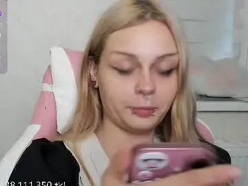 Chaturbate Sex Cam of melonipinkbb