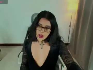 Chaturbate Live Sex Cam of succubus_vitta