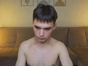 Chaturbate Live Sex Cam of simonboy592