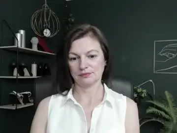 Chaturbate Adult Video Chat of vivian_dream