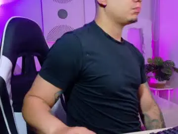 Chaturbate Live Porn of _robertobaggio