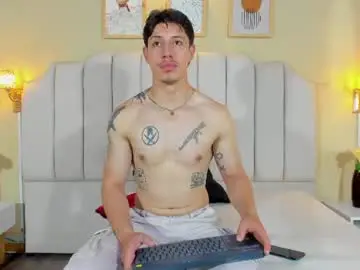 Chaturbate Free Porn Cam of angelsbeaumont