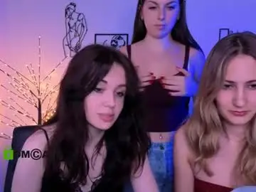 Chaturbate Live Sex Cam of so_hot_rosalie
