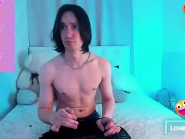 Chaturbate Live Sex Cam of calvinowens