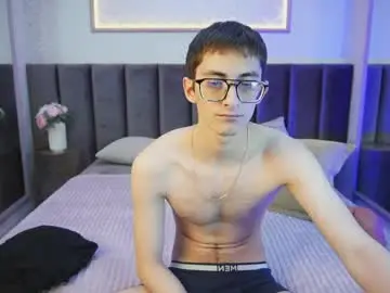 Chaturbate Free Porn Cam of ronbevs