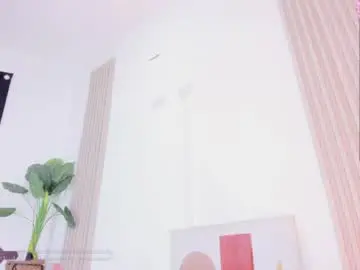 Chaturbate Best live sex cam show of shara_85