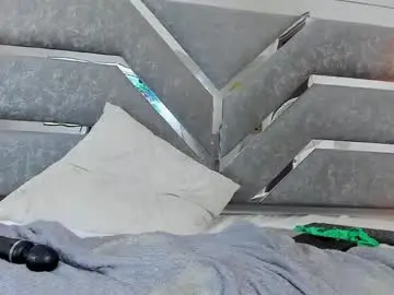 Chaturbate Best live sex cam show of slut_milf_