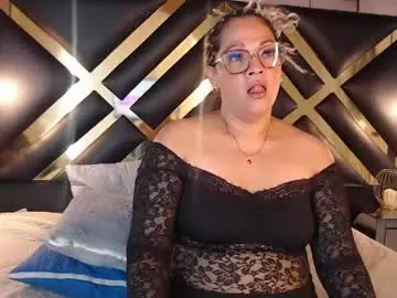 Chaturbate Adult Video Chat of samira_lennox