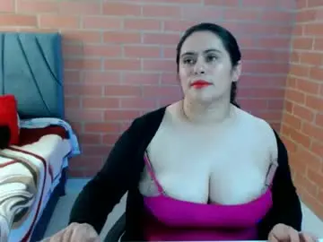 Chaturbate Nude Webcam of paula__117