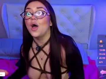Chaturbate Live Sex Cam of ginger_honeyy