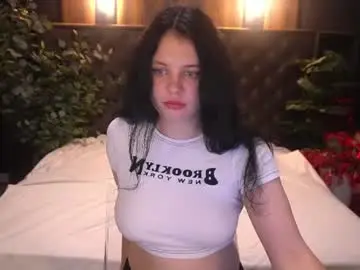 Chaturbate Adult Video Chat of snowwhite_bella