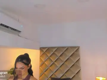 Chaturbate Free Live Porn of malaia_hills