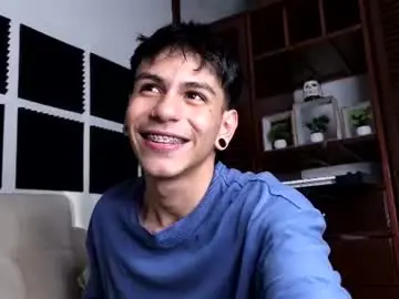 Chaturbate Best live sex cam show of austin_falcon