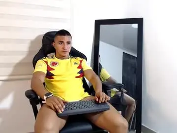 Chaturbate Free Live Porn of maximo_sebastian
