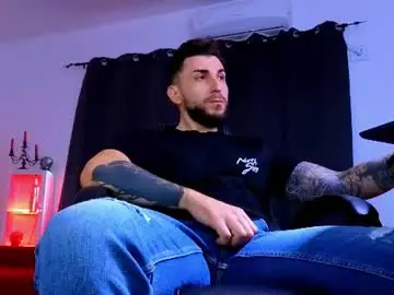 Chaturbate Best live sex cam show of mightyaaron