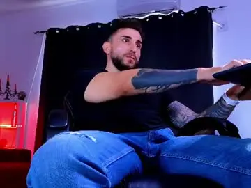 Chaturbate Private Sex Chat of mightyaaron