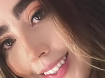 Chaturbate Nude Webcam of emi_royse