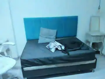 Chaturbate Free Porn Cam of honeybuu_