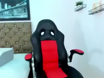 Chaturbate Live Sex Cam of karol_deny