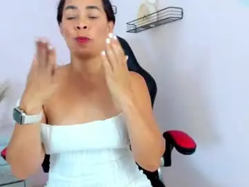 Chaturbate Watch Live Sex Cams of karol_deny