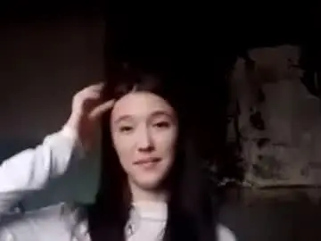 Chaturbate Watch Live Sex Cams of elouisevallian