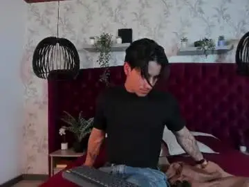 Chaturbate Live Sex of andyjoy_